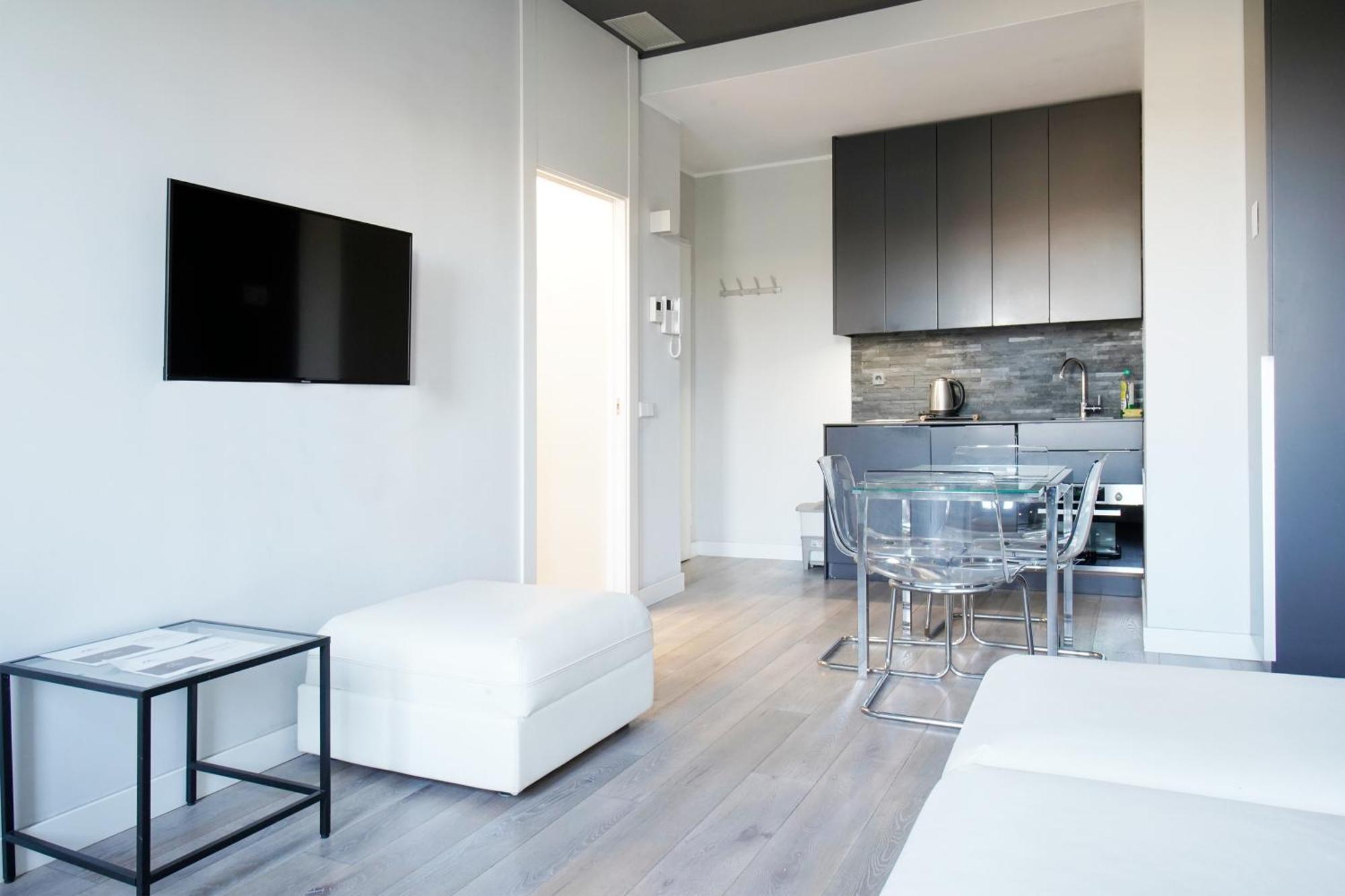 Jewel Apartment Vista Duomo 100M Milan Exterior photo