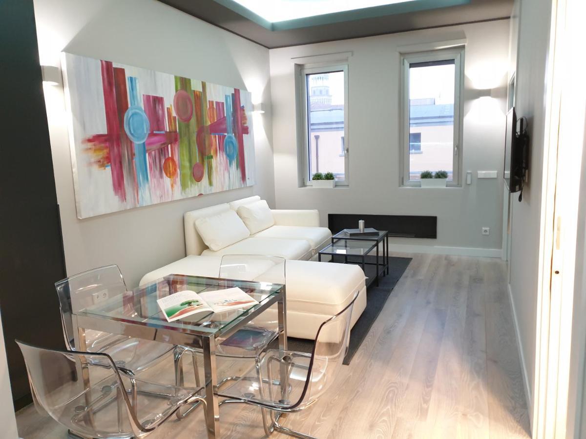 Jewel Apartment Vista Duomo 100M Milan Exterior photo